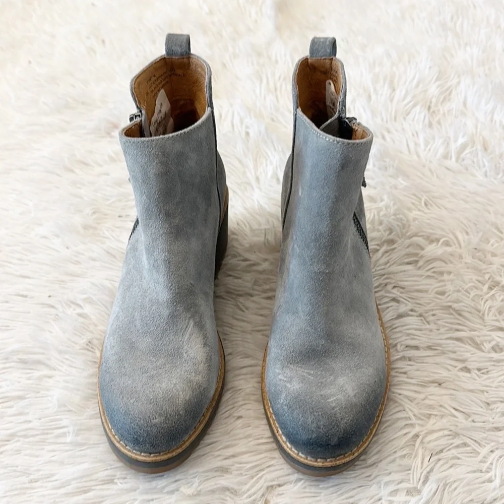 NEW $160 SOFFT x Zappos Emelee Grey platform wedge ankle booties women size 6 - Picture 4 of 8